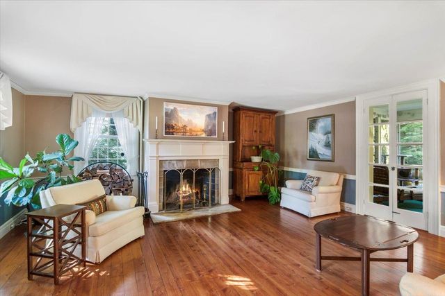 55 Monument Avenue, Bennington, VT 05201