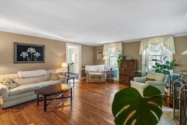 55 Monument Avenue, Bennington, VT 05201