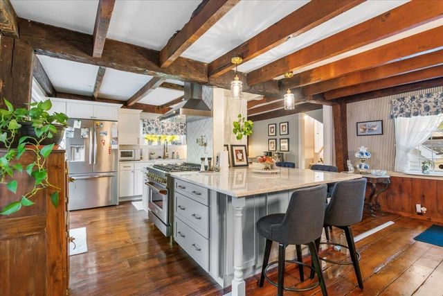 55 Monument Avenue, Bennington, VT 05201