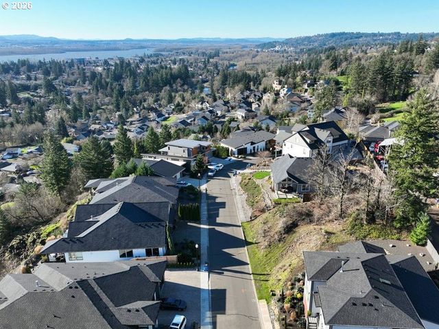 1697 N COLUMBIA RIDGE Way, Washougal, WA 98671