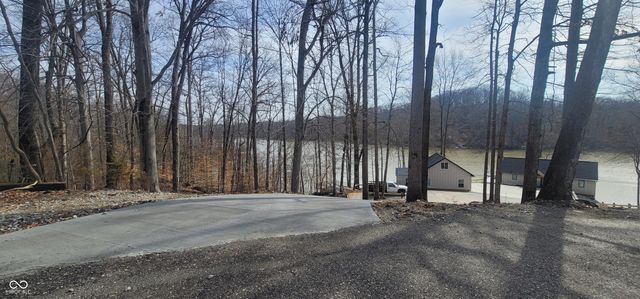 2530 S Glen Cove, Martinsville, IN 46151