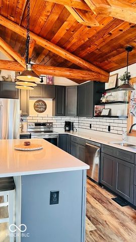 2530 S Glen Cove, Martinsville, IN 46151