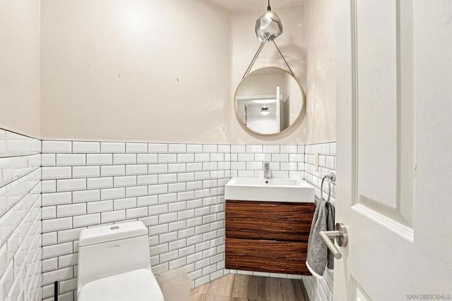 5849 Caminito Del Estio, La Jolla, CA 92037