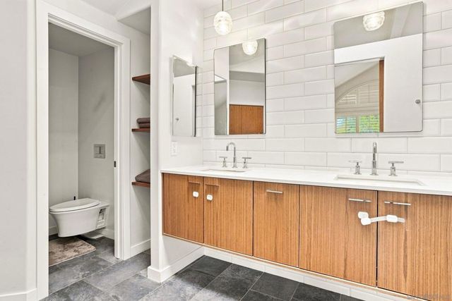 5849 Caminito Del Estio, La Jolla, CA 92037