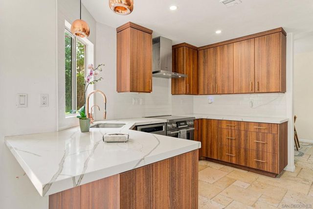 5849 Caminito Del Estio, La Jolla, CA 92037