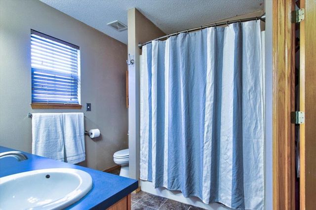 1905 S Milstead St, Wichita, KS 67209