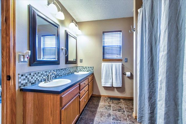 1905 S Milstead St, Wichita, KS 67209