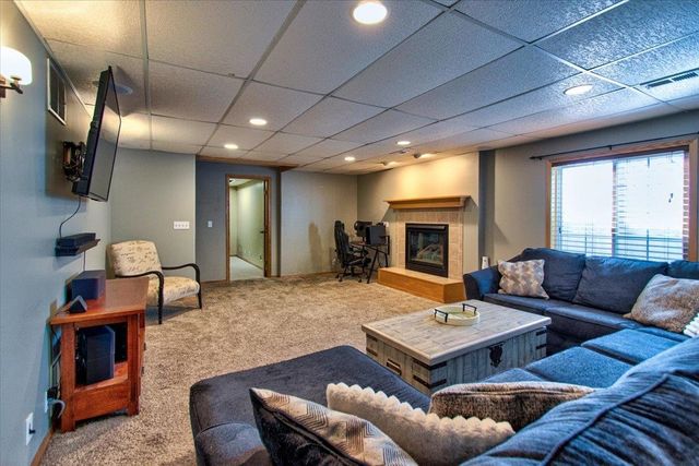 1905 S Milstead St, Wichita, KS 67209