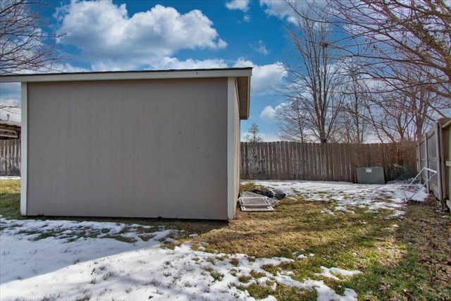 1905 S Milstead St, Wichita, KS 67209