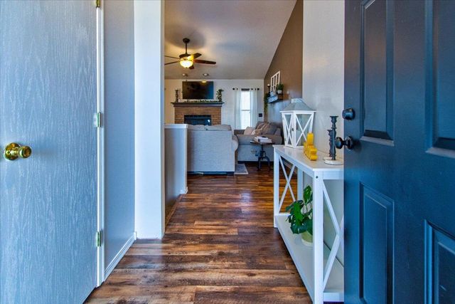 1905 S Milstead St, Wichita, KS 67209