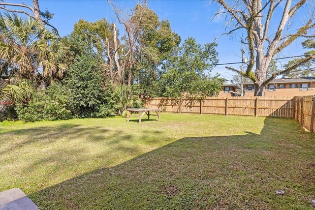 500 Ausley Road, Tallahassee, FL 32304