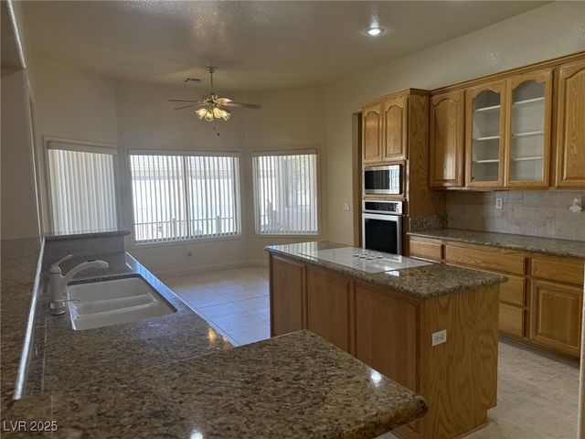 3471 Unicorn Avenue, Pahrump, NV 89048