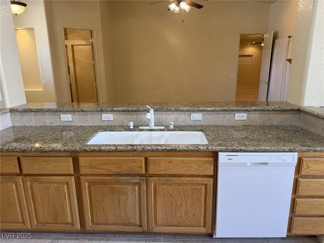 3471 Unicorn Avenue, Pahrump, NV 89048