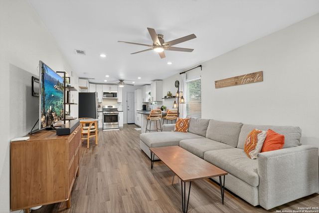 108 EWALD ST, San Antonio, TX 78212