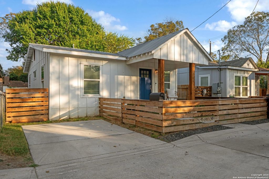108 EWALD ST, San Antonio, TX 78212