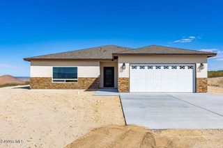 10096 Glen Rd, California City, CA 93505