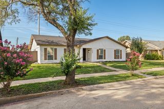 1024 Amur Street, Mesquite, TX 75150