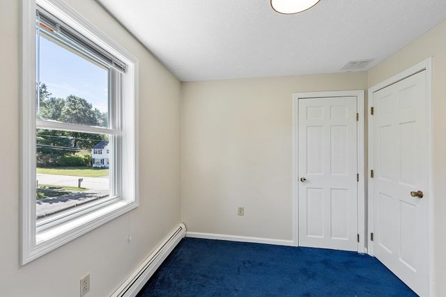 33 Thornton Road, Nashua, NH 03063