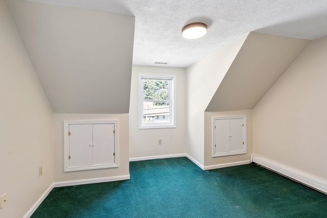 33 Thornton Road, Nashua, NH 03063