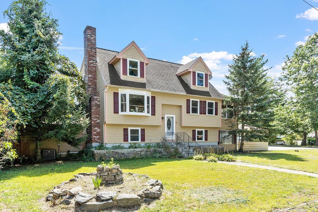 33 Thornton Road, Nashua, NH 03063