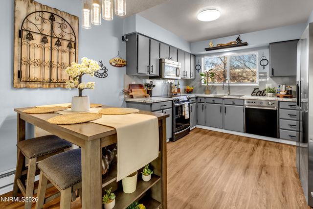 562 Smithridge Park, Reno, NV 89502