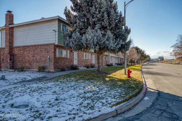 562 Smithridge Park, Reno, NV 89502