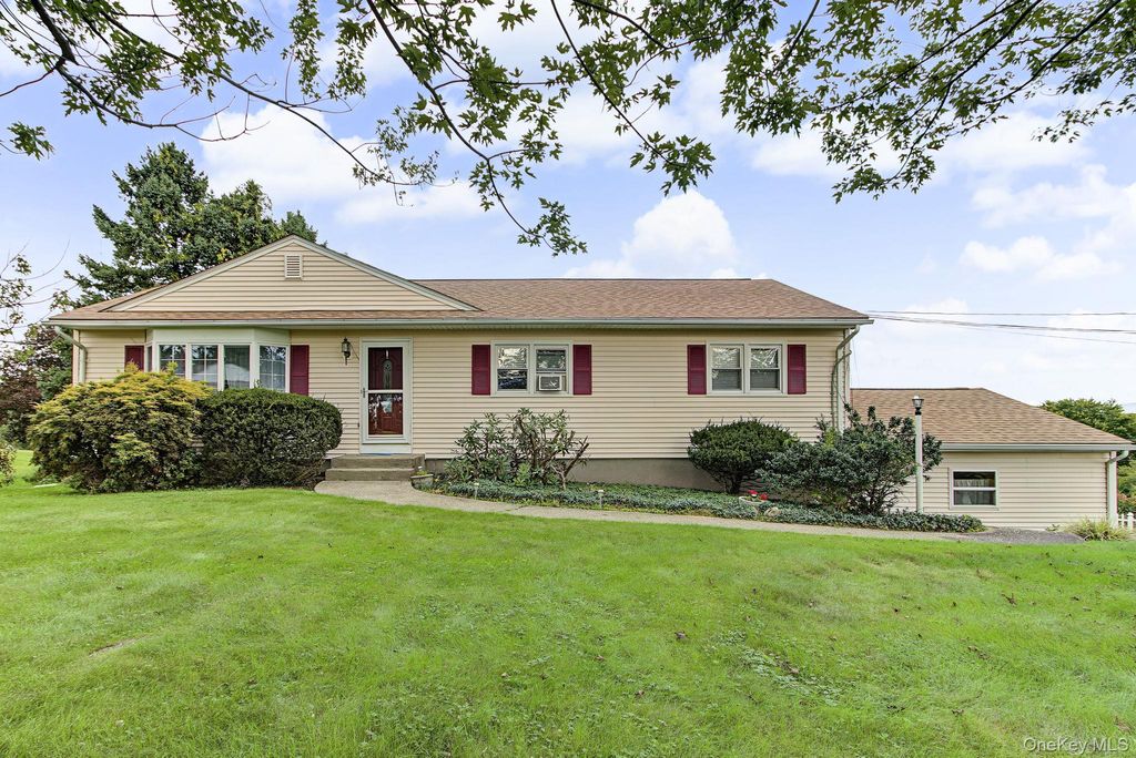 4 Davies Drive, Wappingers Falls, NY 12590