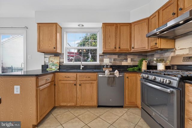6912 SUSQUEHANNA RD, Gainesville, VA 20155