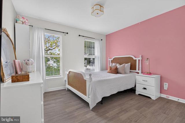 6912 SUSQUEHANNA RD, Gainesville, VA 20155
