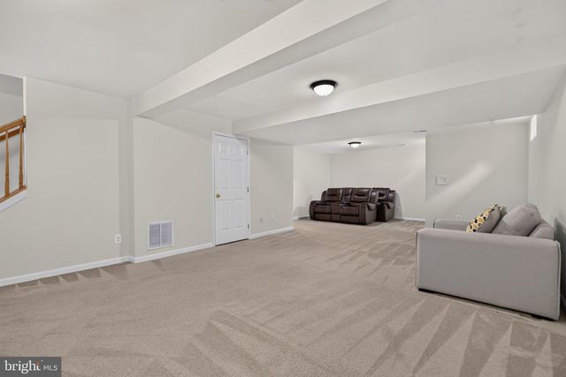 6912 SUSQUEHANNA RD, Gainesville, VA 20155