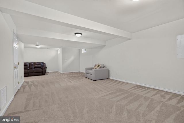 6912 SUSQUEHANNA RD, Gainesville, VA 20155