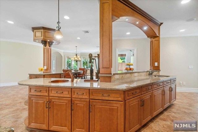 35 Sauna Road, Ramsey, NJ 07446