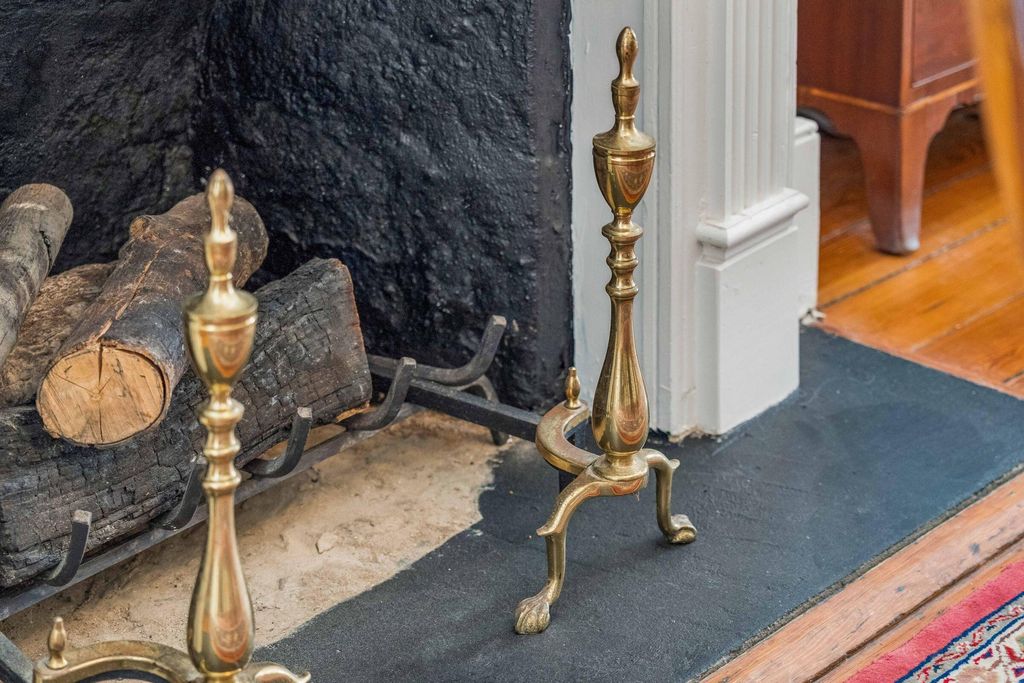 Image 12 of property listing at 38 Savage Street, Charleston, SC 29401