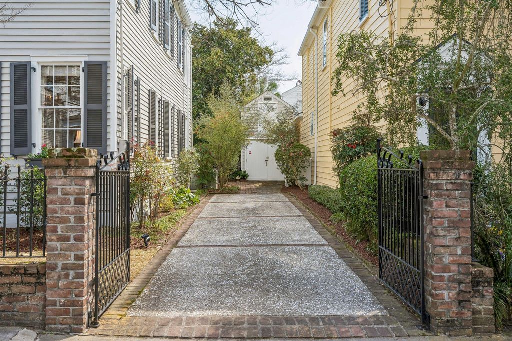 Image 2 of property listing at 38 Savage Street, Charleston, SC 29401