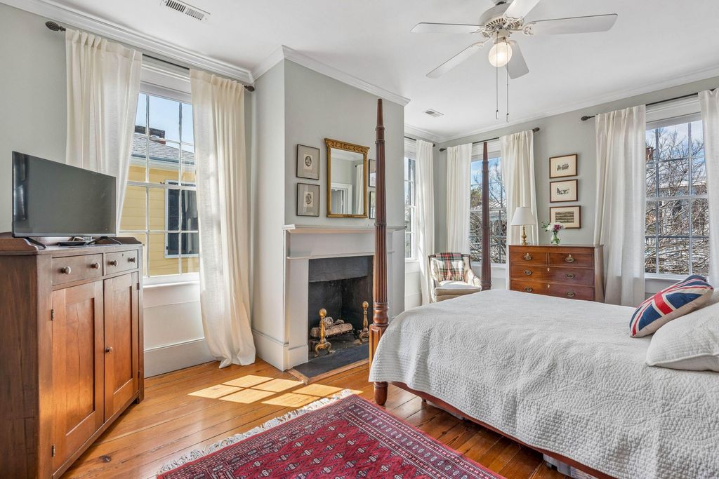 Image 26 of property listing at 38 Savage Street, Charleston, SC 29401