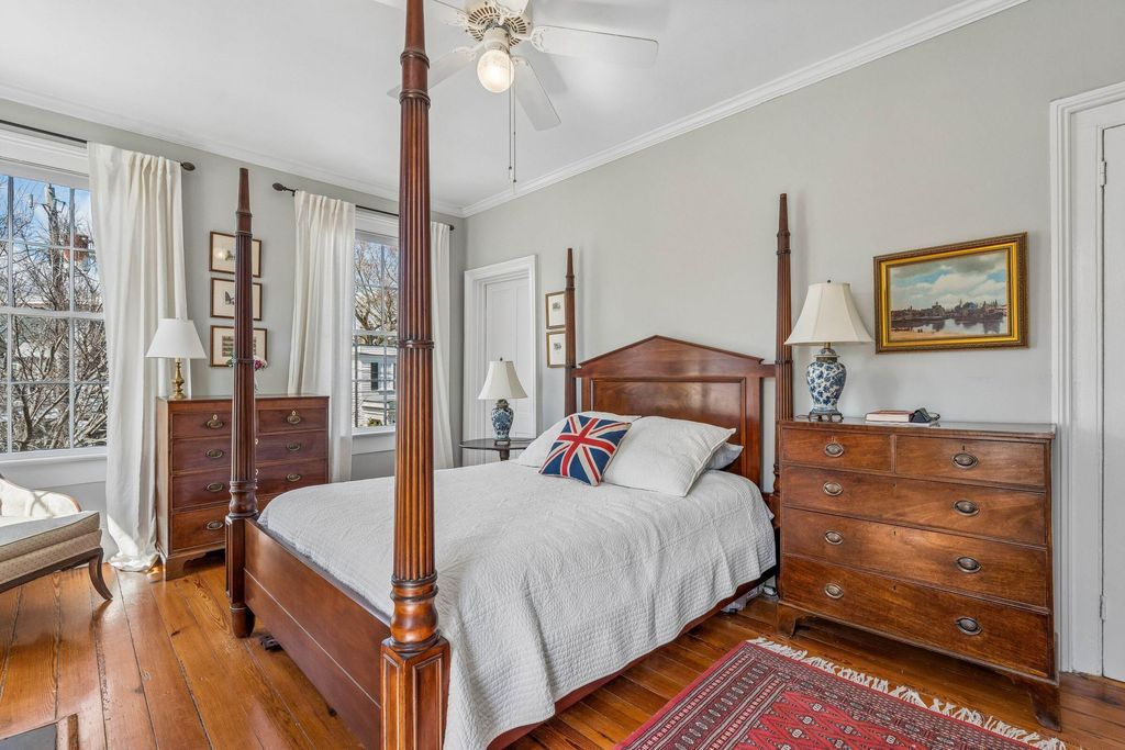 Image 28 of property listing at 38 Savage Street, Charleston, SC 29401