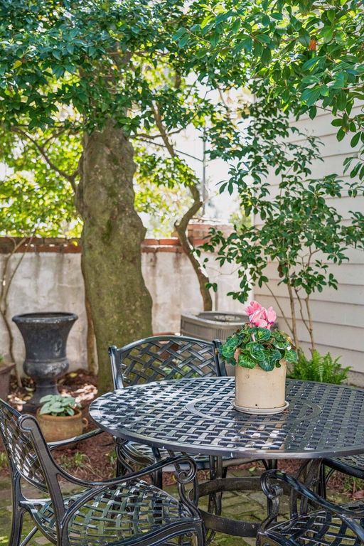 Image 43 of property listing at 38 Savage Street, Charleston, SC 29401