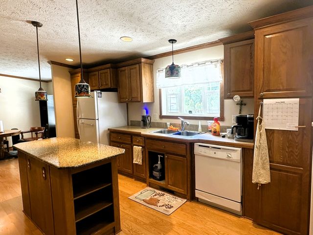 600 GREENVIEW Road, Belvidere, IL 61008