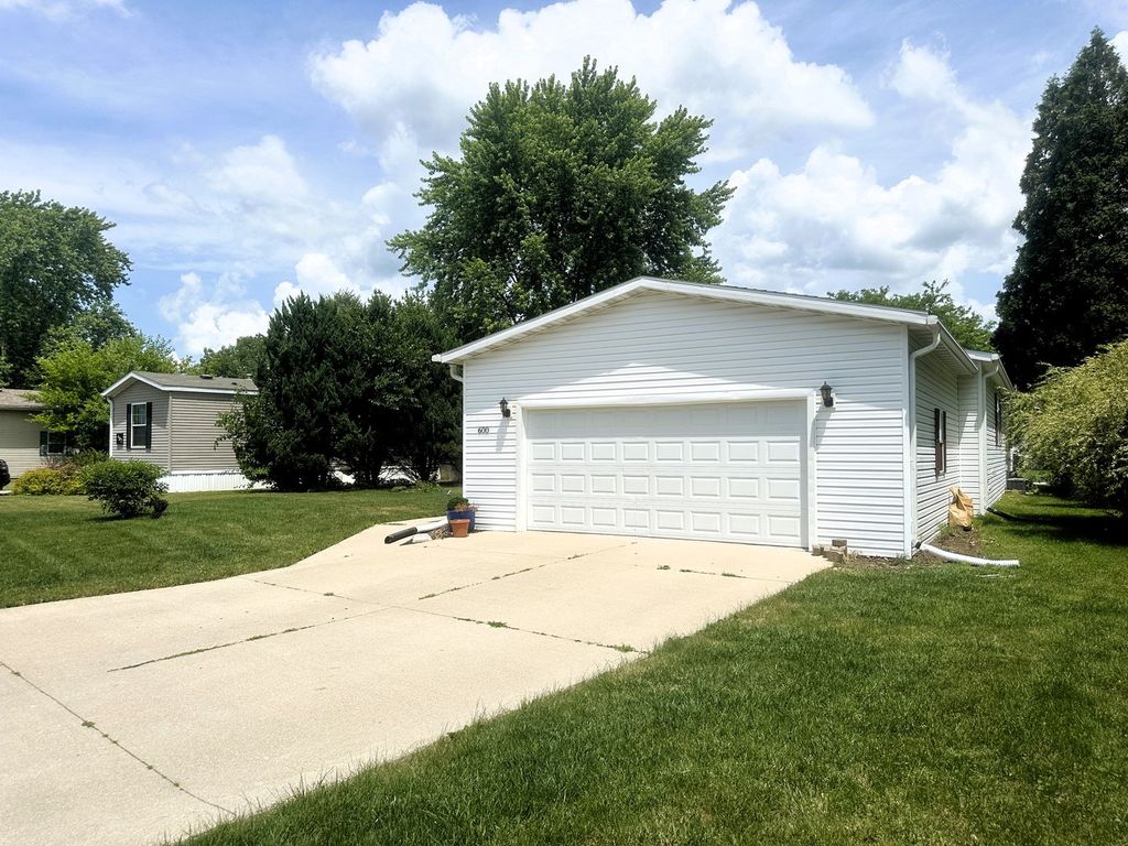 600 GREENVIEW Road, Belvidere, IL 61008