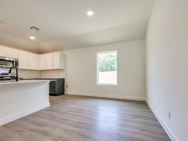 1842 Brush Creek Way, Newcastle, OK 73065
