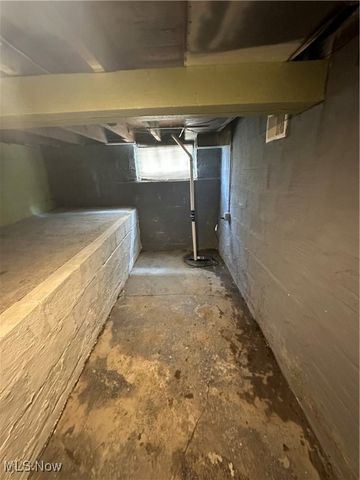 1682 E 33rd Street, Lorain, OH 44055