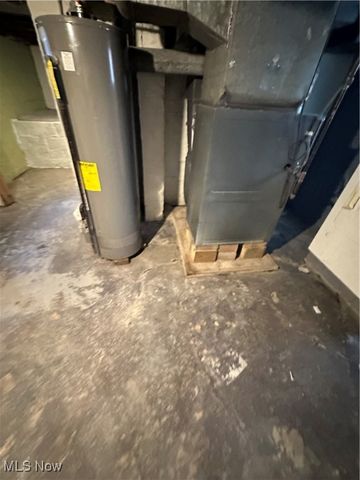 1682 E 33rd Street, Lorain, OH 44055