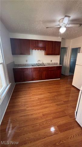 1682 E 33rd Street, Lorain, OH 44055