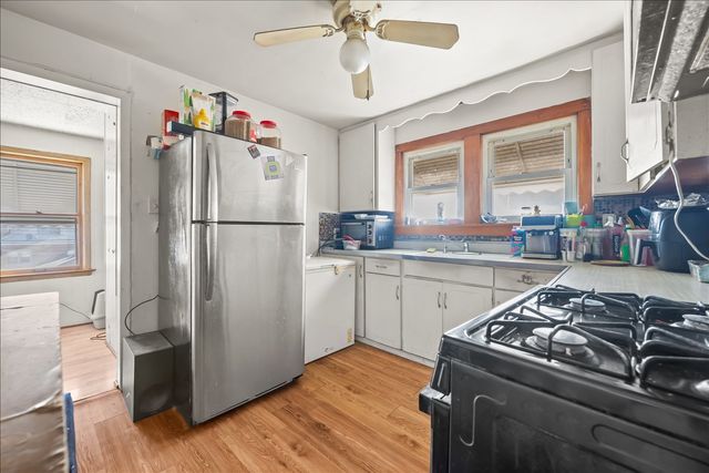 2649 N 74th Avenue, Elmwood Park, IL 60707