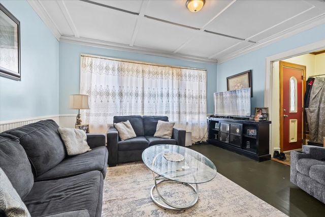 2649 N 74th Avenue, Elmwood Park, IL 60707