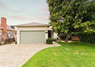 6631 Densmore Avenue, Lake Balboa, CA 91406