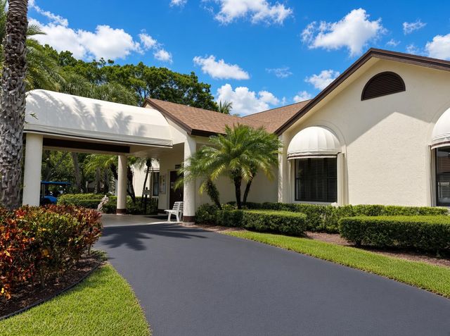 3555 Lucerne Park Drive, Greenacres, FL 33467