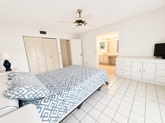 3555 Lucerne Park Drive, Greenacres, FL 33467