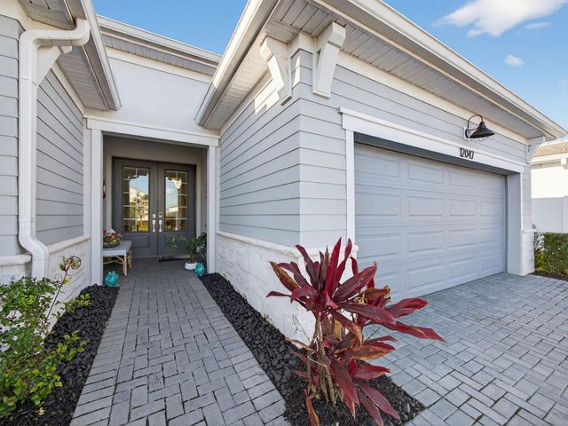 12047 SW Viridian Boulevard, Port St. Lucie, FL 34987
