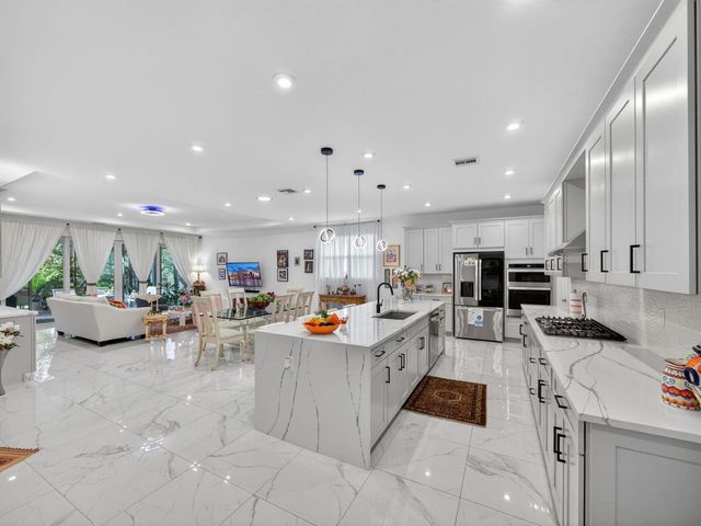 12047 SW Viridian Boulevard, Port St. Lucie, FL 34987